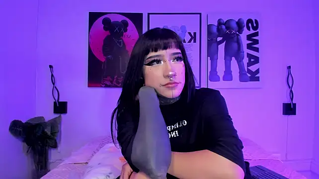 Kat_VonDe Show in webcam