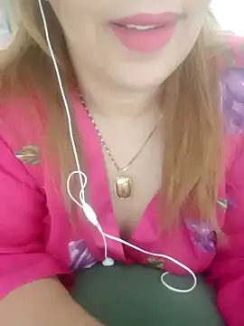 Show de Naughty-Yousra na webcam