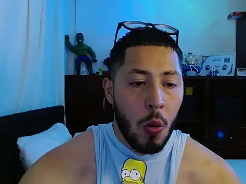 Spilios_low Шоу с уебкамера