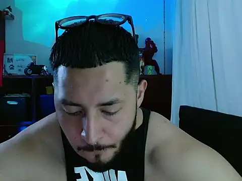Spilios_low webkamerás műsora