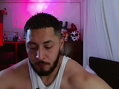 Spilios_low's Webcam Show