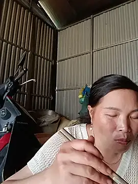nana_nana99 élő XXX-chatje