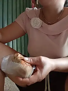 nana_nana99: онлайн-секс-чат
