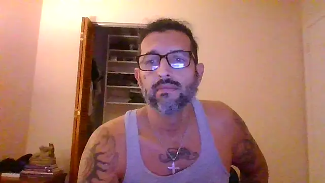 Tattoos77 Adlı Modelin Web Kamerası Şovu