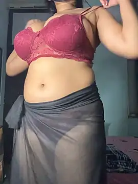 RadhikaHotty Adlı Modelin Web Kamerası Şovu