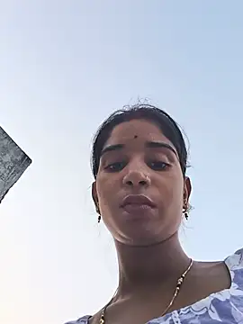 Chat +18 de Cute-Natashaa ao vivo
