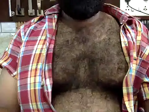 naughtydaddyy webcam show