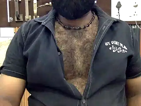 Show modela hairy_indian_dad na web-kameri