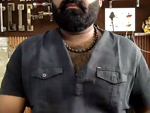 hairy_indian_dad Шоу с уебкамера