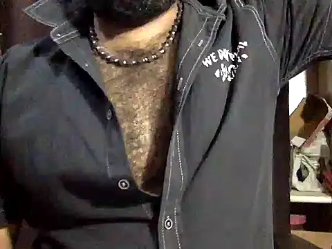 hairy_indian_dad Show in webcam