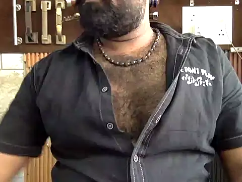 Show modela hairy_indian_dad na web-kameri