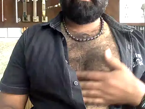 hairy_indian_dad Adlı Modelin Web Kamerası Şovu