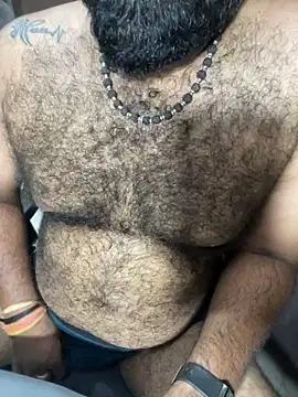 hairy_indian_dad Show in webcam