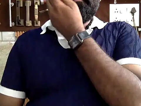 hairy_indian_dad Show Webcam