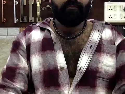 Webkamerová show hairy_indian_dad