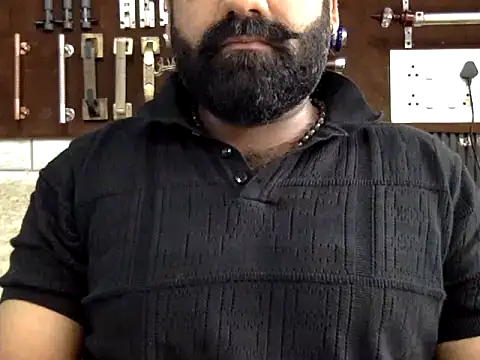 hairy_indian_dad – webcam-show