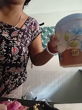 Hot-Tinaa 라이브 XXX 채팅