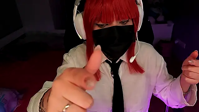 Show de Lucyiy_ na webcam