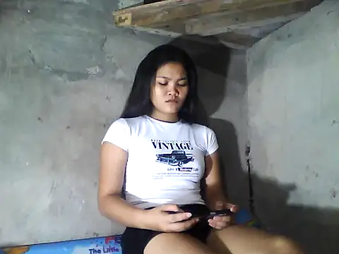 Show de PinaySkinnyJust18 na webcam