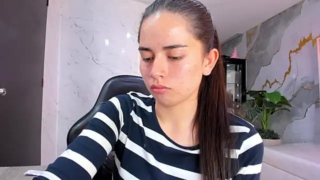 Chat +18 de Qetsyah_tf ao vivo