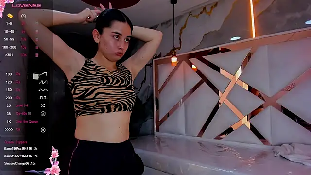 Qetsyah_tf Adlı Modelin Web Kamerası Şovu
