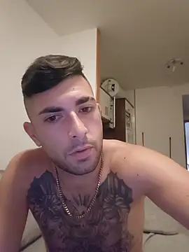 Show modela Jonygm09 na web-kameri