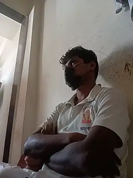 Show modela Prajakta123 na web-kameri