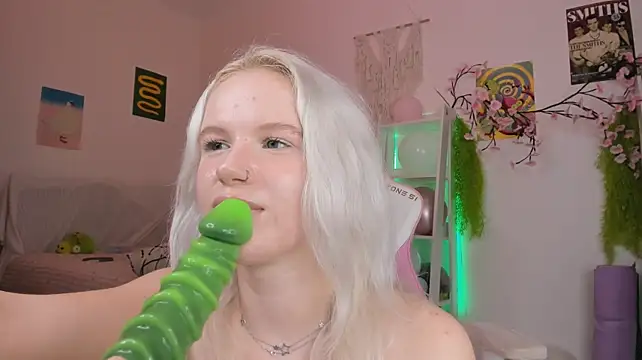 Mia_WaterFall's Webcam Show