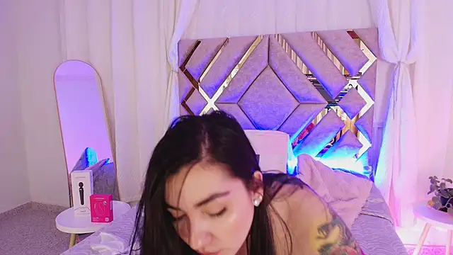 KathiaJenner's Live XXX Chat