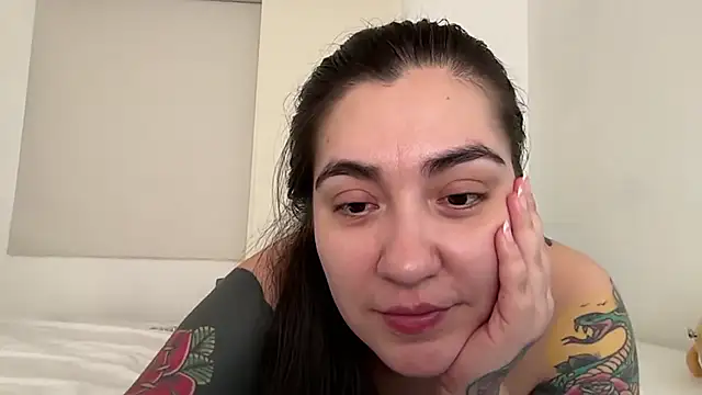 KathiaJenner's Live XXX Chat