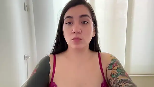 KathiaJenner's Live XXX Chat