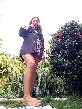 kitty-cat2's Webcam Show