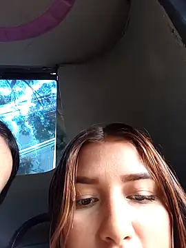 kitty-cat2: διαδικτυακό σόου στην κάμερα