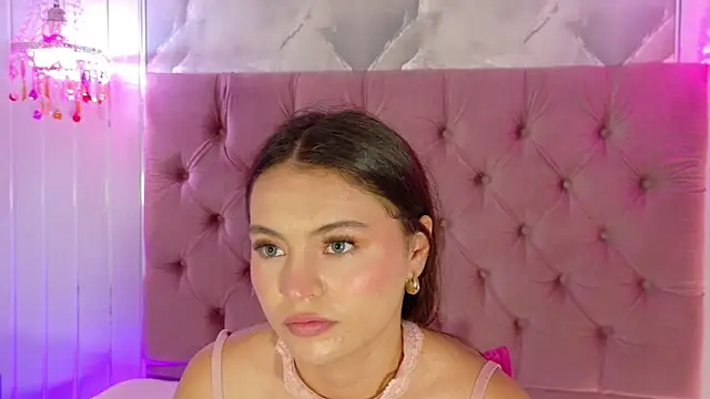 Gabby-Sweet Adlı Modelin Canlı XXX Sohbeti