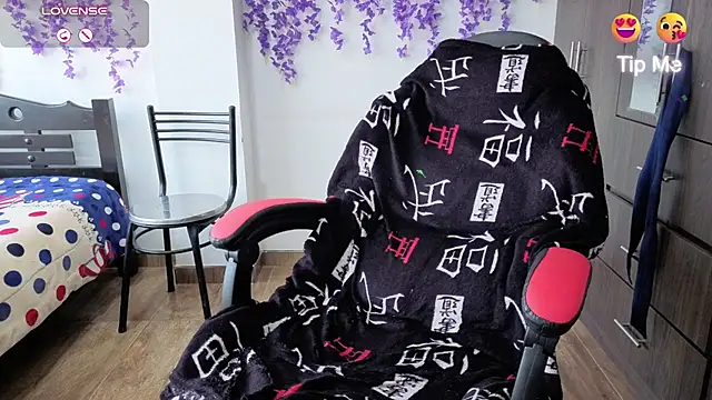 xxxMilexxx's Webcam Show