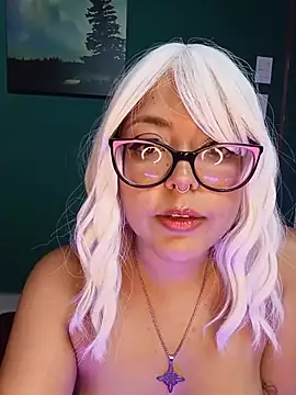 XXX chat uživo modela EllieNeptune_