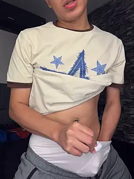 Naim_TheKing Adlı Modelin Web Kamerası Şovu