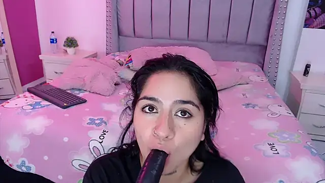 Pokazy przed kamerką – linda_rous19