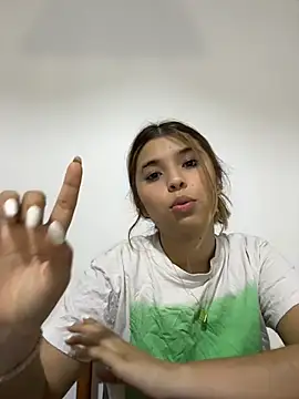 دردشة baddieasiantv الجنسية المباشرة