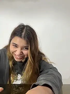 baddieasiantv's Webcam Show