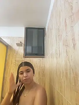 baddieasiantv's Webcam Show