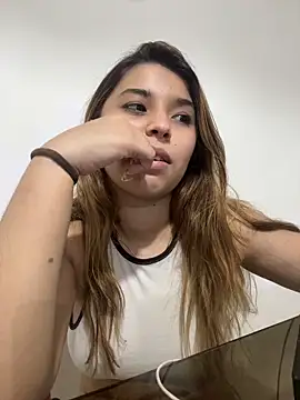 Chat XXX en directo de baddieasiantv