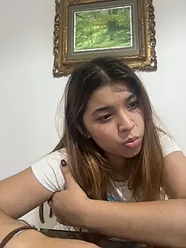 Онлайн чат XXX baddieasiantv