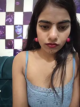 Alisha_Babyy webkamerás műsora