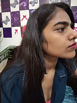 Alisha_Babyy 网络视讯表演