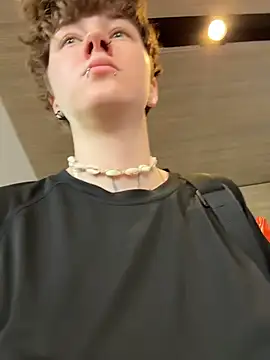 IceMur Adlı Modelin Canlı Sohbet Odası