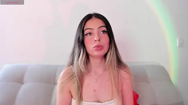 Fernanda_aaaa – Naživo XXX chat