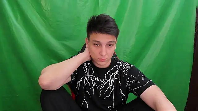 Justin_time111: διαδικτυακό σόου στην κάμερα