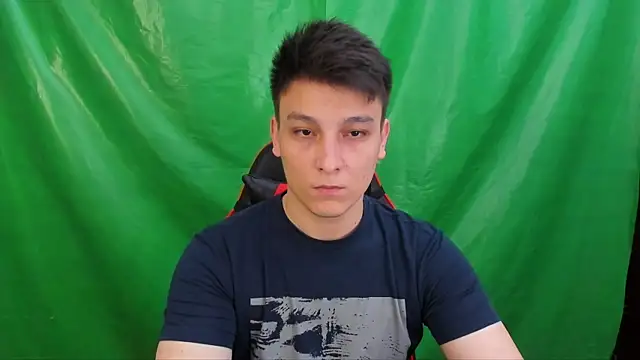 Pokazy przed kamerką – Justin_time111