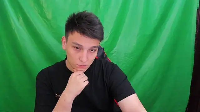 Pokazy przed kamerką – Justin_time111